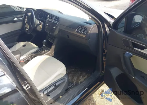 2018 Volkswagen Tiguan 2.0T Se/2.0T Sel from USA, damaged, VIN 3VV3B7AX4JM171104